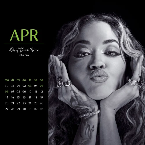 April Kalenderblatt. Schwarzweissbild von Rita Ora mit Kalendarium.